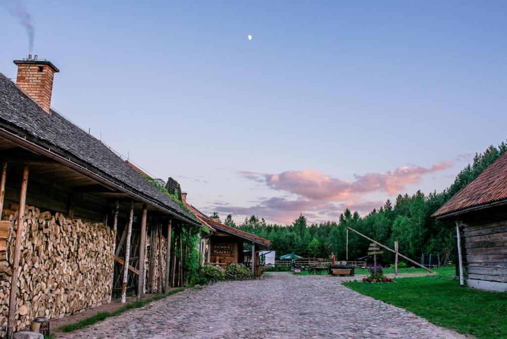 SienkiewiczeGosciniec Folwark Nadawki住宿加早餐旅馆 外观 照片